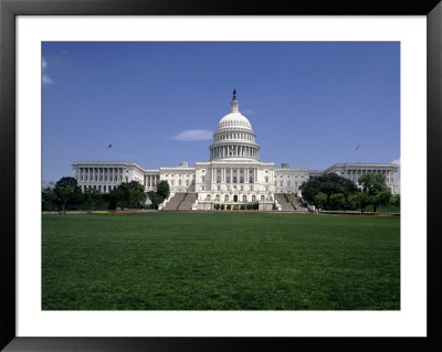 Capitol Building And Front Lawn, Washington Dc by Guy Crittenden Pricing Limited Edition Print image