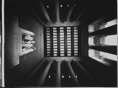 Lincoln Monument Looking Up At The Sculpture And The Ceiling Skylight Supported By Columns by Hank Walker Pricing Limited Edition Print image