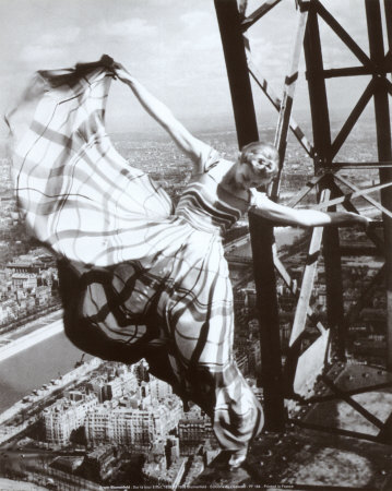 Sur La Tour Eiffel, C.1938 by Erwin Blumenfeld Pricing Limited Edition Print image
