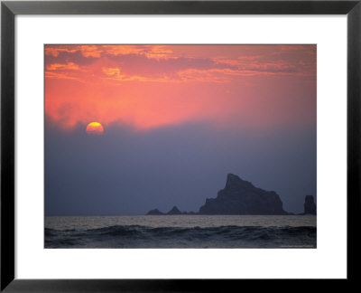 Sunset, Rialto Beach, Olympic National Park, Wa by Brian Maslyar Pricing Limited Edition Print image