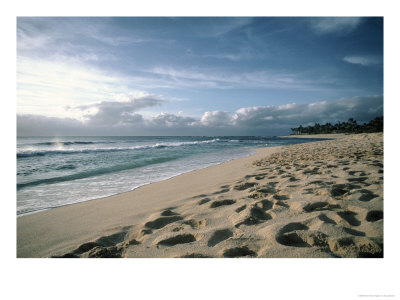 Surf Rushing To Shore, Hi by Doug Mazell Pricing Limited Edition Print image