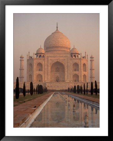 Taj Mahal, Agra, India by Dave Bartruff Pricing Limited Edition Print image
