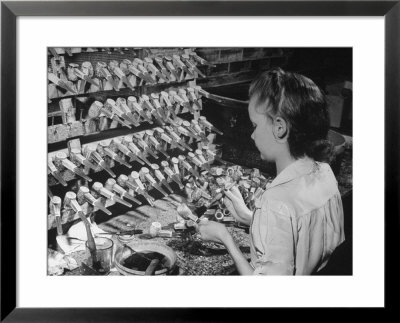 Worker Making Corn Cob Pipes by Wallace Kirkland Pricing Limited Edition Print image