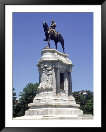 Robert E Lee Statue, Monument Ave, Richmond, Va by Maryann & Bryan Hemphill Pricing Limited Edition Print image