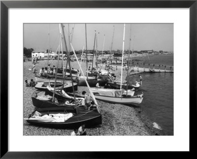 Eastbourne Sailing Ships by Fred Musto Pricing Limited Edition Print image