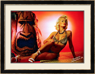 Pin-Up Girl: Holly Marilyn Tiki by Octavio Arizala Pricing Limited Edition Print image