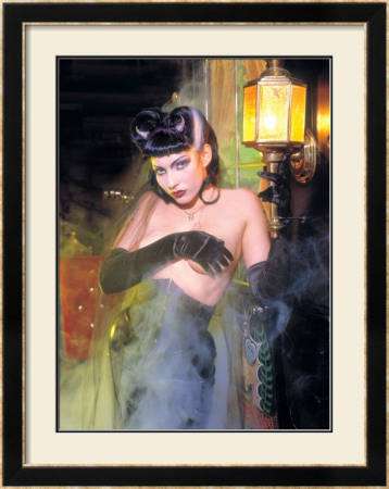 Pin-Up Girl: Munsters Vampiress by David Perry Pricing Limited Edition Print image