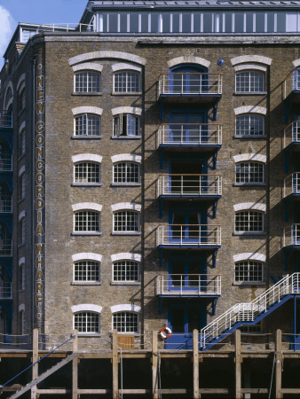 New Concordia Wharf Docklands, Warehouse Conversion Exterior, Architect: Pollard Thomas And Edwards by Richard Bryant Pricing Limited Edition Print image