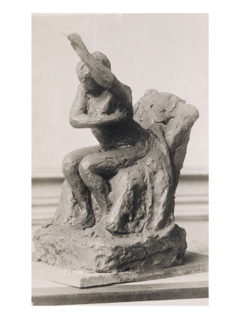 Photo D'une Sculpture En Cire De Degas:Femme Assise Dans Un Fauteuil S'essuyant L'aisselle (Rf2124) by Ambroise Vollard Pricing Limited Edition Print image