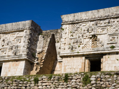 The Govenor's Palace, Uxmal, Yucatan, Mexico by Julie Eggers Pricing Limited Edition Print image