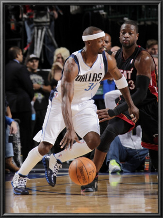 Miami Heat V Dallas Mavericks: Jason Terry And Dwyane Wade by Glenn James Pricing Limited Edition Print image