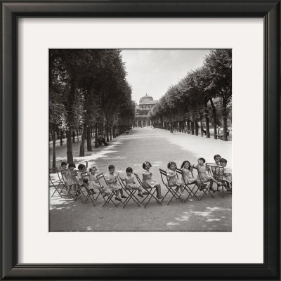 Children In The Palais-Royal Garden, C.1950 by Robert Doisneau Pricing Limited Edition Print image