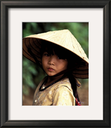 Portrait Of A Vietnamese Girl by Keren Su Pricing Limited Edition Print image