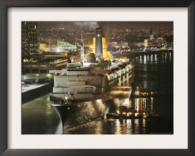 The Queen Elizabeth Ii Prepares To Dock At The Port Of New Orleans, Mississippi River, C.2006 by Alex Brandon Pricing Limited Edition Print image
