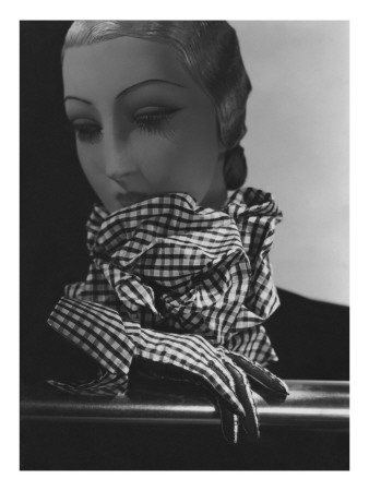 Vogue - March 1934 by George Hoyningen-Huené Pricing Limited Edition Print image
