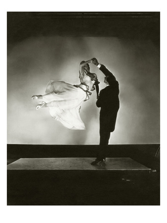 Vanity Fair - August 1935 by Edward Steichen Pricing Limited Edition Print image