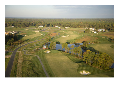 King Carter Golf Club, Hole 18 by Stephen Szurlej Pricing Limited Edition Print image