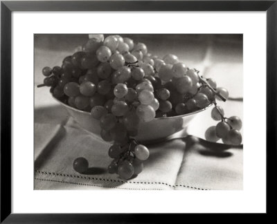 Grapes In The Fruit Bowl by Alessandro Bencini Pricing Limited Edition Print image