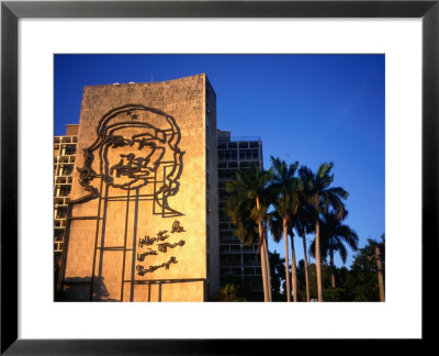 Sculpture Of Che Guevara In The Plaza De La Revolucion, Havana, Cuba by Charlotte Hindle Pricing Limited Edition Print image