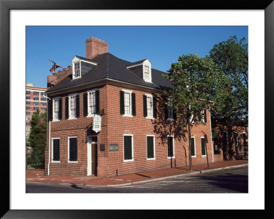 Flag House, Baltimore, Md by Barry Winiker Pricing Limited Edition Print image