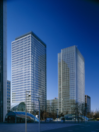 Canary Wharf, Docklands, London, 40 Bank Street With 25 Bank Street In Background by David Churchill Pricing Limited Edition Print image