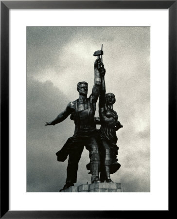 Worker And Woman Collective Farmer', Vdnkh, Moscow, Russia by Jon Arnold Pricing Limited Edition Print image