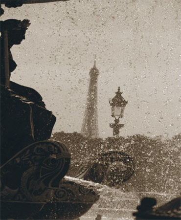 Eiffel Tower Behind Fountain by Francisco Fernandez Pricing Limited Edition Print image