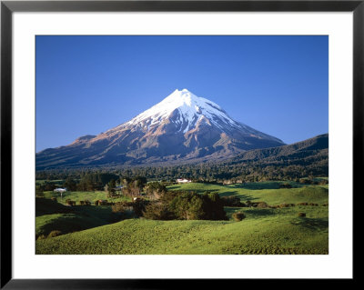 Mt.Egmont, Taranaki, North Island, New Zealand by Steve Vidler Pricing Limited Edition Print image