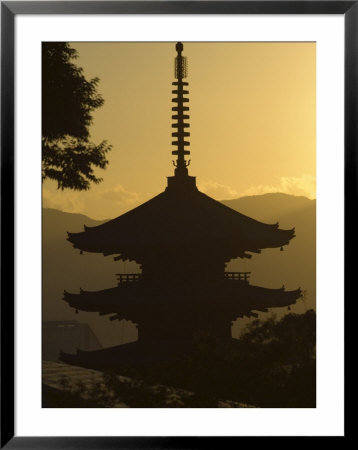 Yasaka No To Pagoda, Higashiyama, Eastern Hills, Sunset, Kyoto, Japan by Christian Kober Pricing Limited Edition Print image