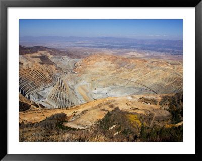 Pit Mine Of Kennecott Copper, Oquirrh Mountains, Utah, Usa by Scott T. Smith Pricing Limited Edition Print image