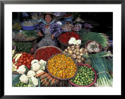 Dong Ba Market, Hue, Vietnam by Keren Su Pricing Limited Edition Print image