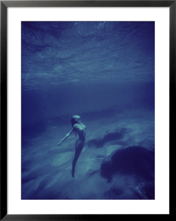 Nude Woman Suspends Herself Underwater, Hi by Vince Cavataio Pricing Limited Edition Print image