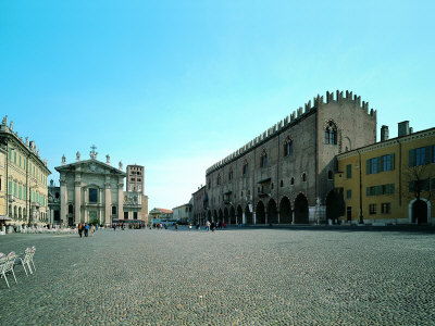 Piazza Sordello - Mantua by Giovanni Battista Moroni Pricing Limited Edition Print image