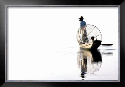Pecheur Intha Sur Le Lac Inle, Myanmar by Carlo Borlenghi Pricing Limited Edition Print image