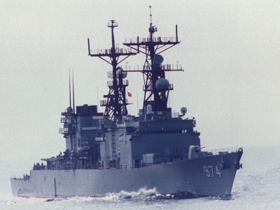 Starbd. Bow View Of Destroyer Uss Comte De Grasse Underway In Va Capes Operating Area by Jeff Hilton Pricing Limited Edition Print image