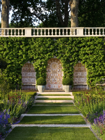 Garden Design - Chelsea Flower Show 2007, Designer: Robert Myers by Clive Nichols Pricing Limited Edition Print image