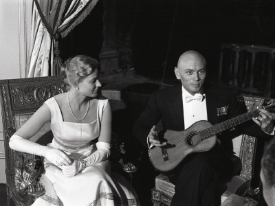 Ingrid Bergman With Yul Brynner During The Shooting Of The Movie 'Anastasia' In London by Benno Graziani Pricing Limited Edition Print image
