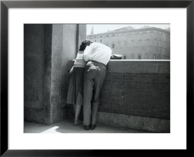 Love In Florence, Young Couple In An Affectionate Embrace On The Lungamo, Florence by Vincenzo Balocchi Pricing Limited Edition Print image
