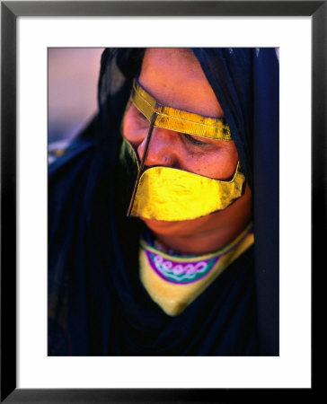 Woman Wearing Veil, United Arab Emirates by Chris Mellor Pricing Limited Edition Print image
