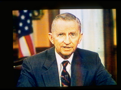 Ross Perot In Self-Financed Tv Ad, Promoting His Run For Presidency As 3Rd Party Candidate by Ted Thai Pricing Limited Edition Print image