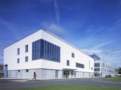 Peepul Centre, Leicester, 2005, Andrzej Blonski Architects by Martine Hamilton Knight Pricing Limited Edition Print image