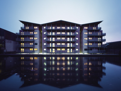 Union Wharf Housing, Dusk View Accross Canal, Yurky Cross Chartered Architects by Peter Durant Pricing Limited Edition Print image