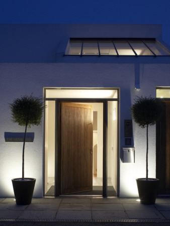 House In Kent, Entrance At Dusk, Lynn Davis Architects by Richard Bryant Pricing Limited Edition Print image