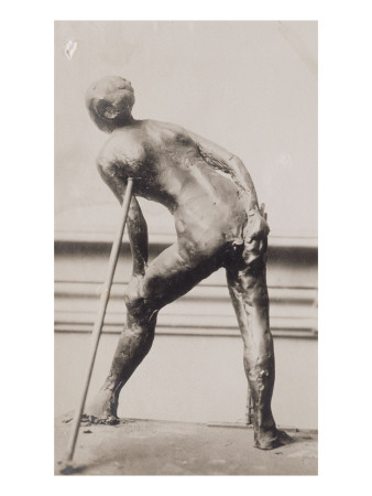 Photo D'une Sculpture En Cire De Degas:Danseuse Se Frottant Le Genou (Rf 2091) by Ambroise Vollard Pricing Limited Edition Print image