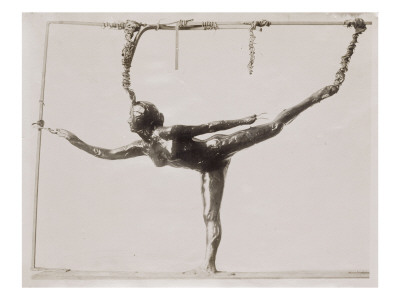 Photo De La Sculpture En Cire De Degas:Danseuse ,Arabesque Sur La Jambe Droite,Bras Gauche Dans La by Ambroise Vollard Pricing Limited Edition Print image