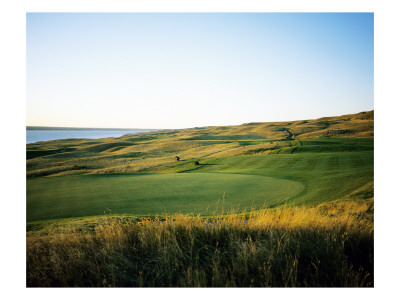 Sutton Bay Golf Club, Hole 17 by Stephen Szurlej Pricing Limited Edition Print image