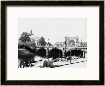 View Of The Moltke Bridge And Lehrter Bahnhof Station, Berlin, Circa 1910 by Jousset Pricing Limited Edition Print image