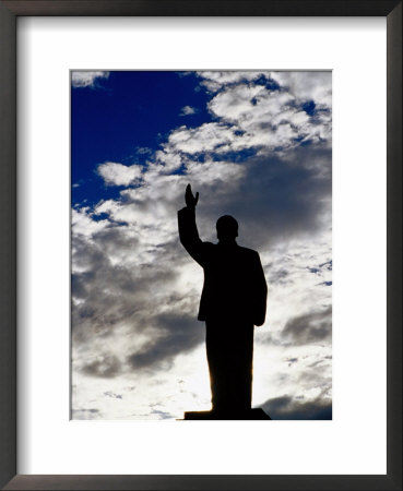 Statue Of Mao Tse Tung In Central Business District, Lijiang, China by Richard I'anson Pricing Limited Edition Print image