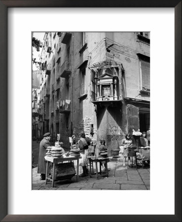 Market In Slums Of Naples by Alfred Eisenstaedt Pricing Limited Edition Print image