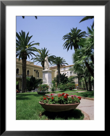 Sorrento, Campania, Italy by Roy Rainford Pricing Limited Edition Print image